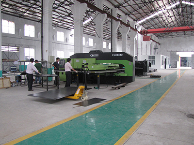 長(zhǎng)?，F(xiàn)代廠房環(huán)境