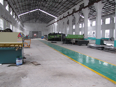 長(zhǎng)?，F(xiàn)代廠房