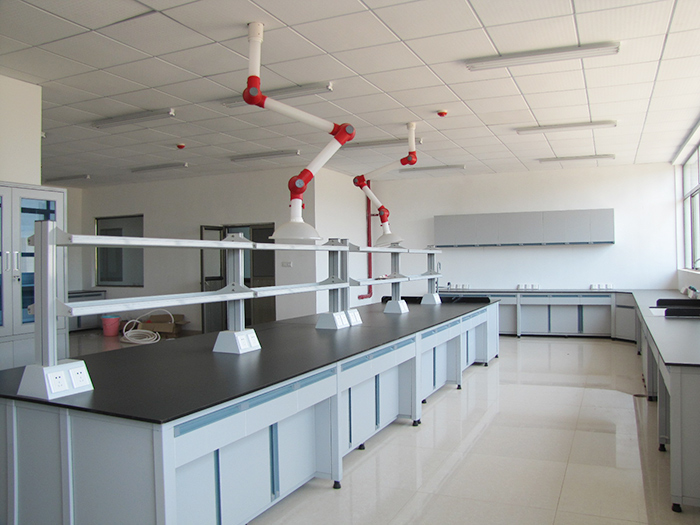 臺(tái)、萬(wàn)向吸收罩